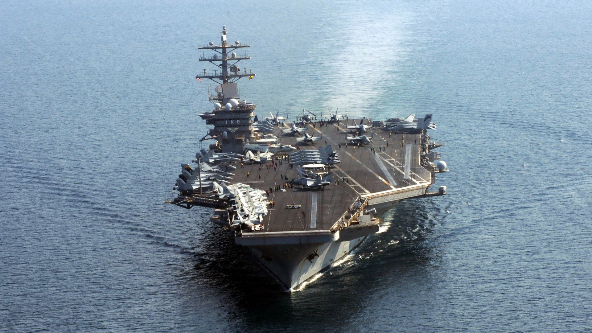 双面镜,鏖战的光焰与独舞的星辰—当集体荣耀与个体辉煌同时照亮羽坛