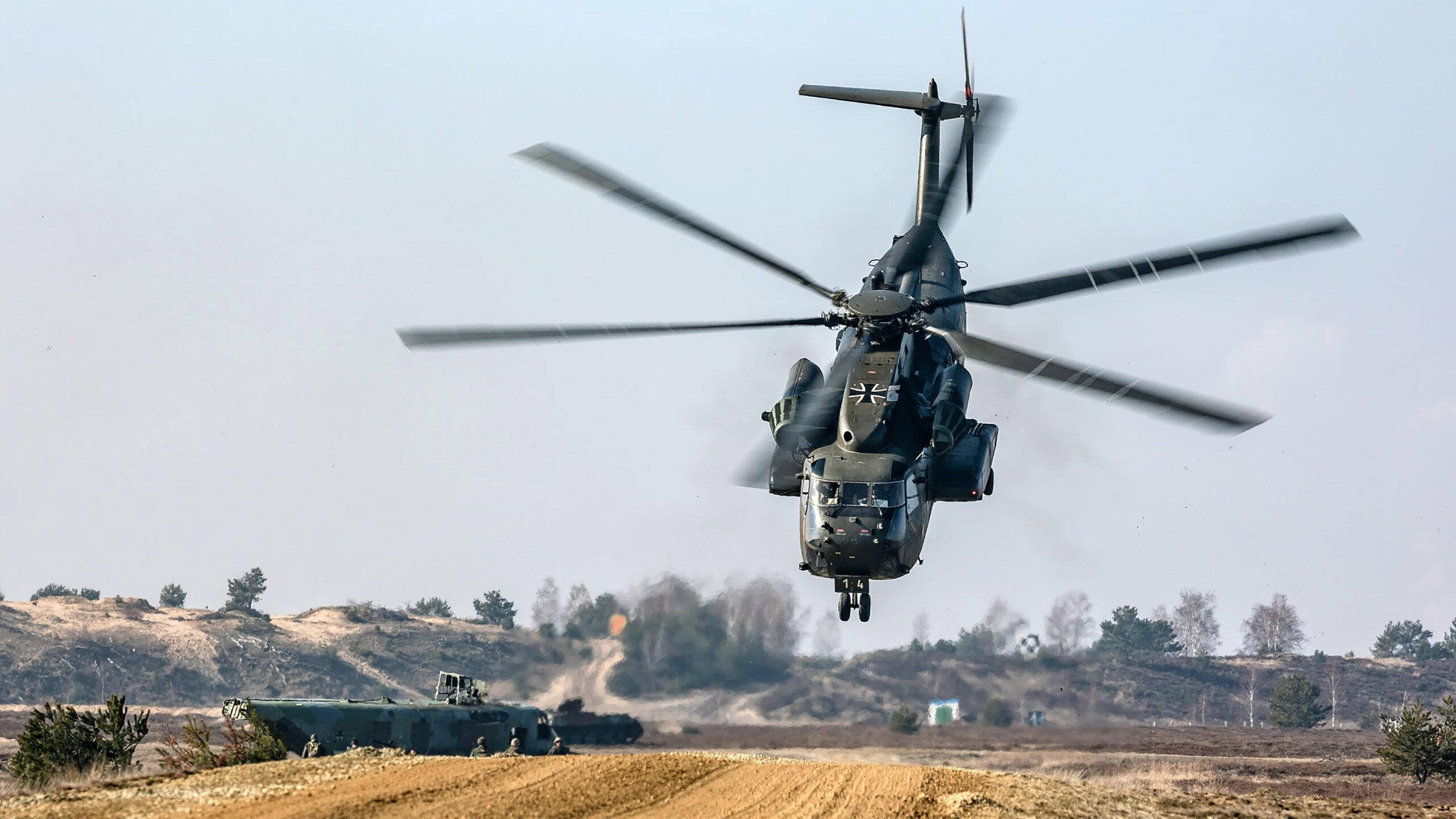 双面绿茵，卢卡库的刷新与墨西哥的制霸