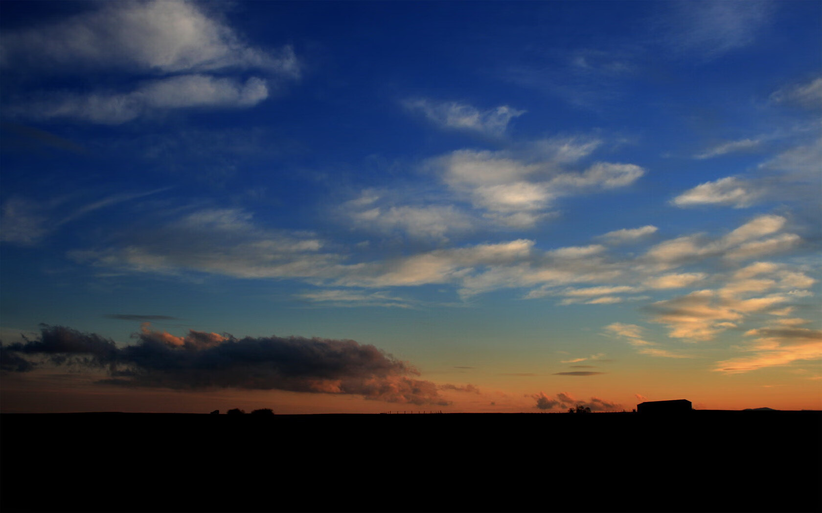 脚背内侧的两厘米偏差，佩德里在国家德比之夜写就的教科书