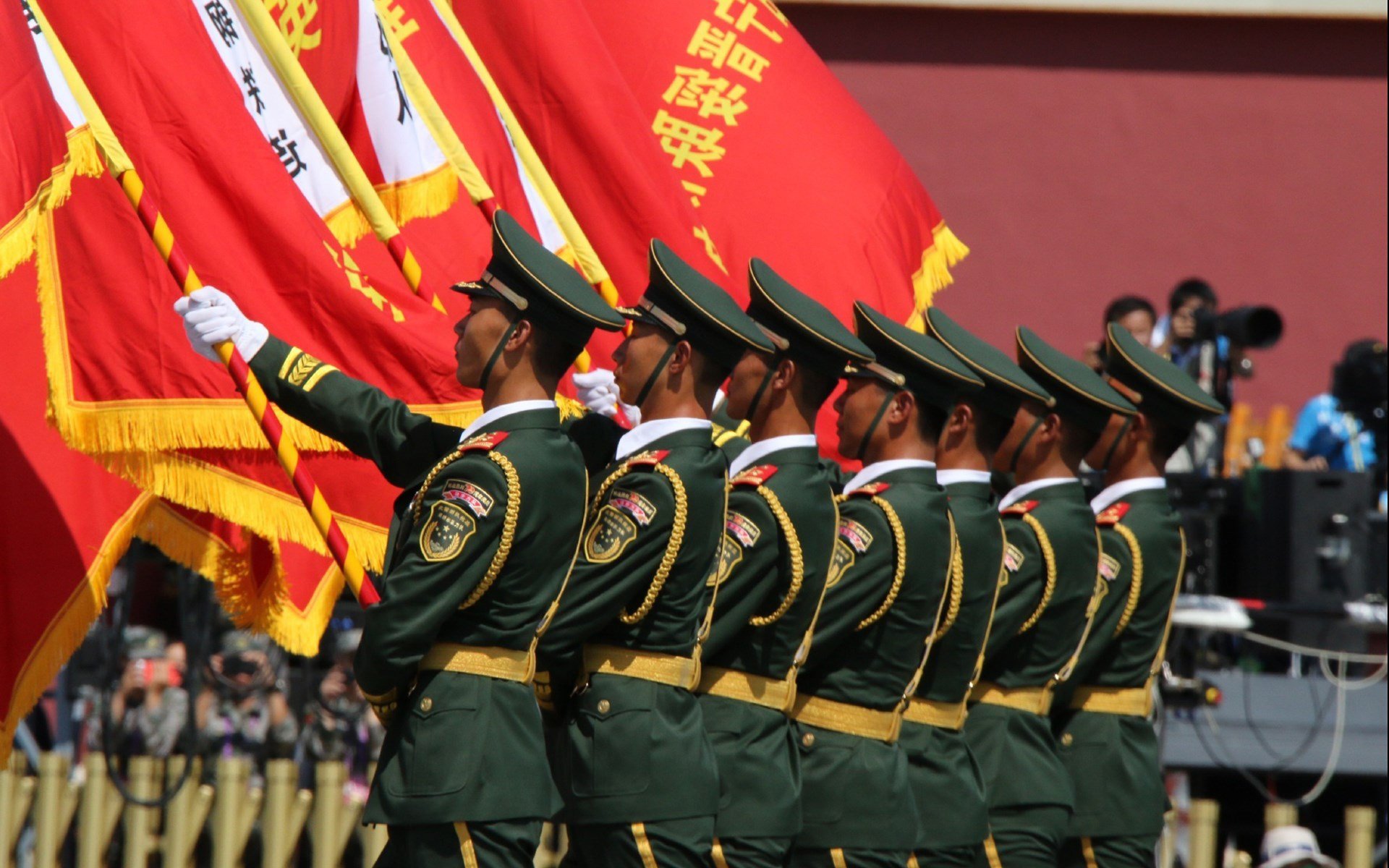 爱游戏下载-暗夜中的橙色风暴，终被C罗的最后一舞镇压，2026世界杯D组，葡萄牙完胜荷兰，久保建英导演惊天逆转